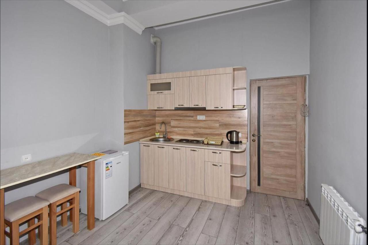 Modern Apartments And Tours Єреван Екстер'єр фото