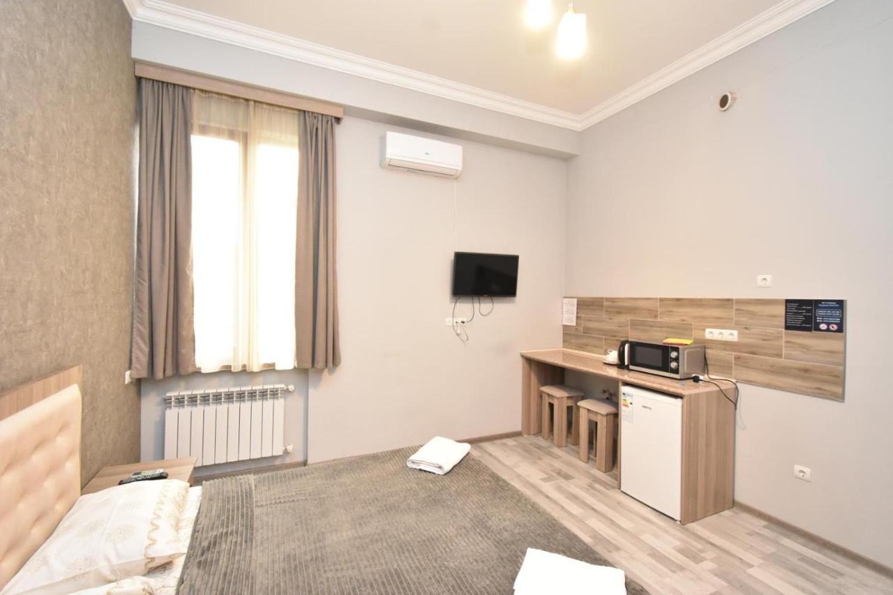 Modern Apartments And Tours Єреван Екстер'єр фото