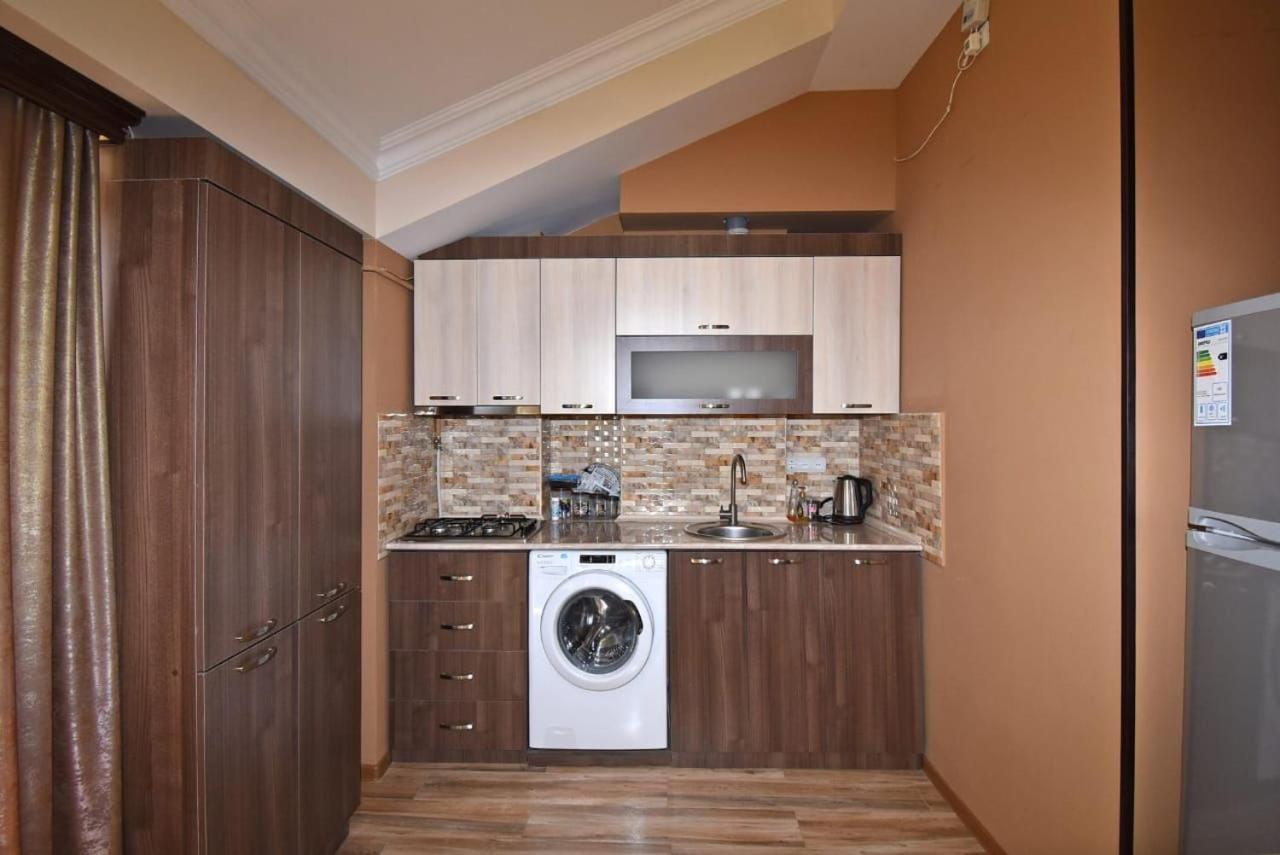 Modern Apartments And Tours Єреван Екстер'єр фото