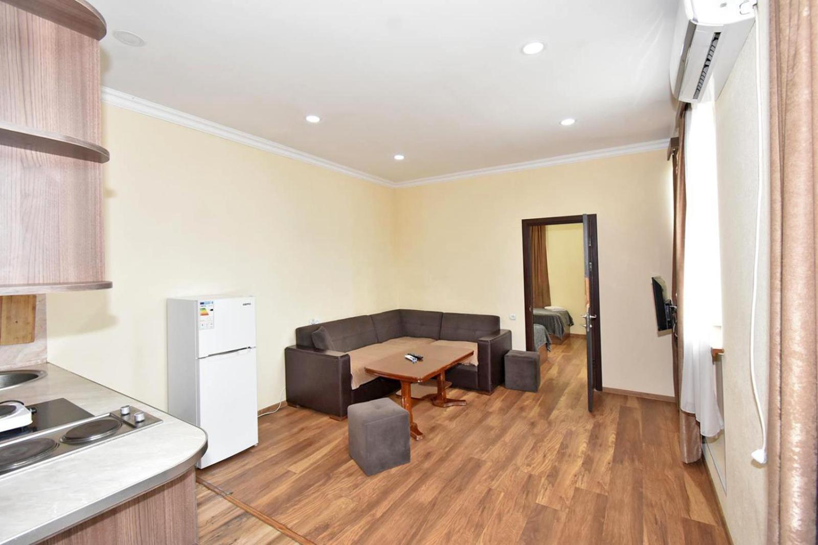 Modern Apartments And Tours Єреван Екстер'єр фото
