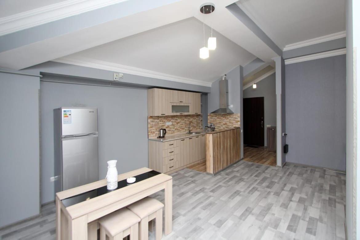 Modern Apartments And Tours Єреван Екстер'єр фото