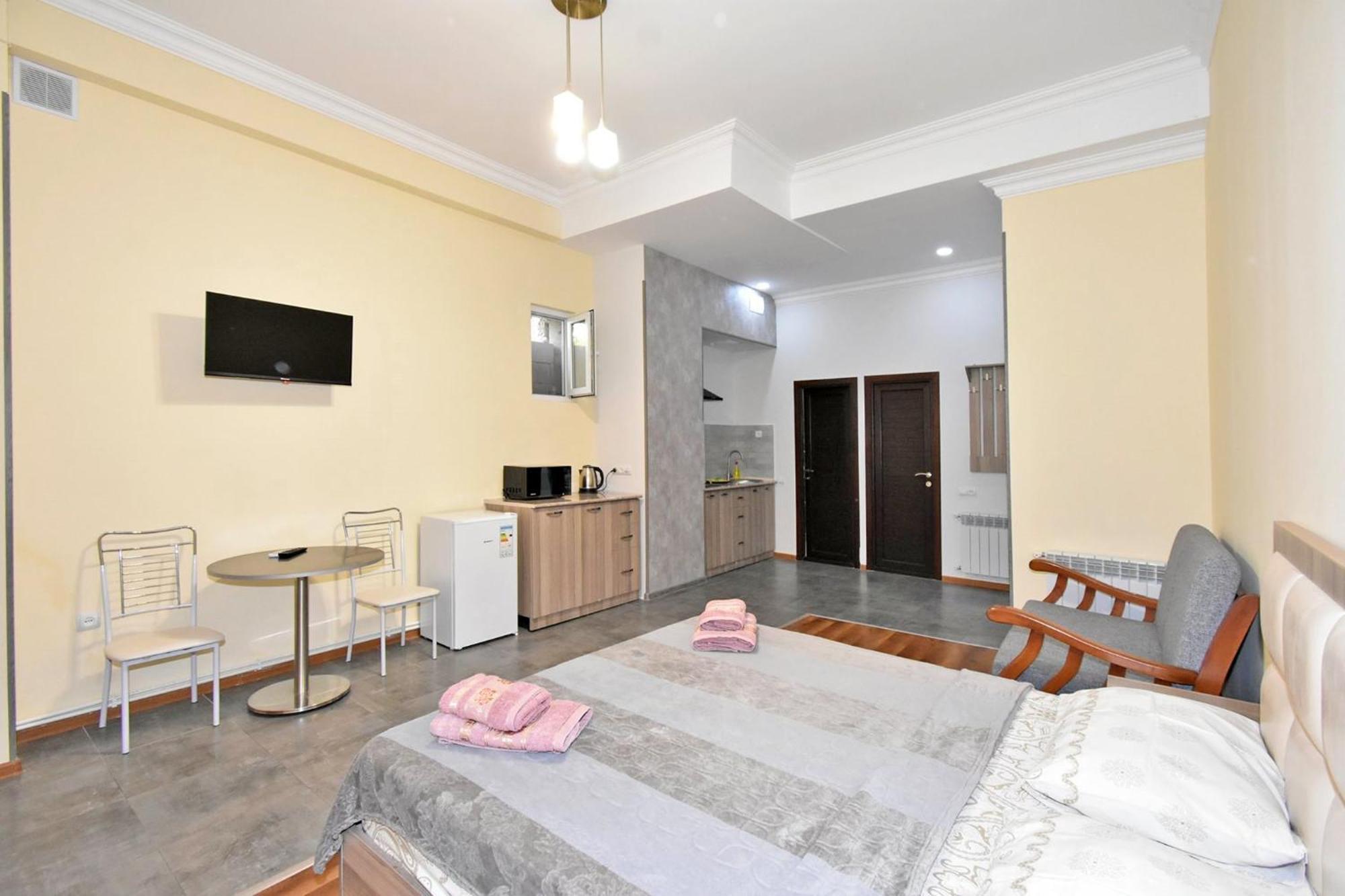 Modern Apartments And Tours Єреван Екстер'єр фото